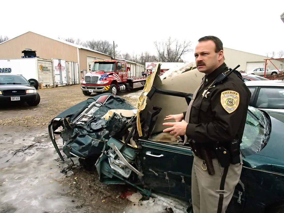Crash kills three